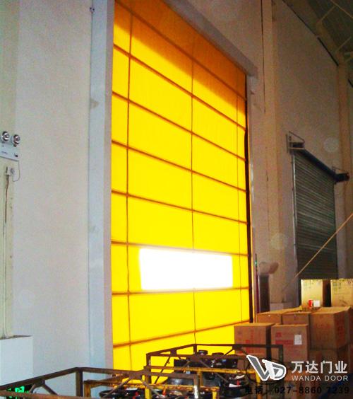 定城镇工厂堆积门